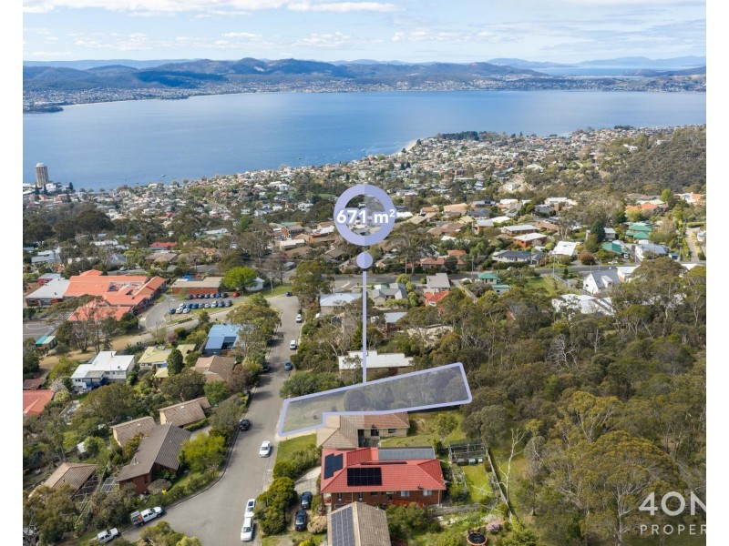 16 Lachlan Drive, Mount Nelson TAS 7007