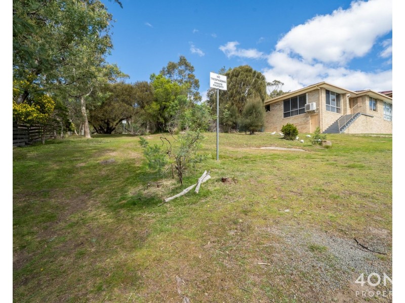16 Lachlan Drive, Mount Nelson TAS 7007