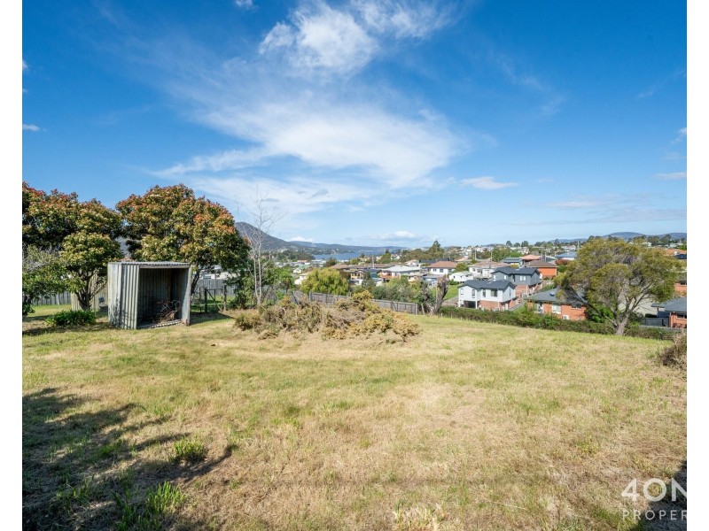9 Leighland Road, Claremont TAS 7011