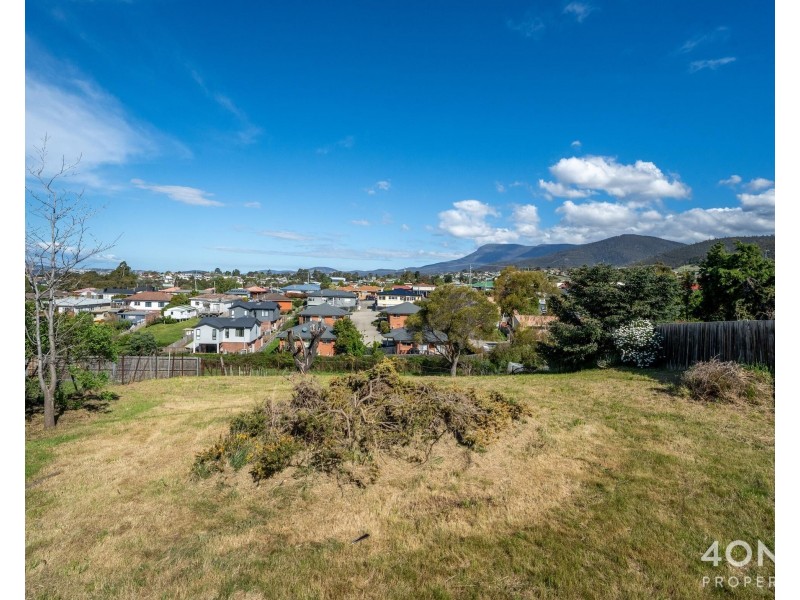 9 Leighland Road, Claremont TAS 7011