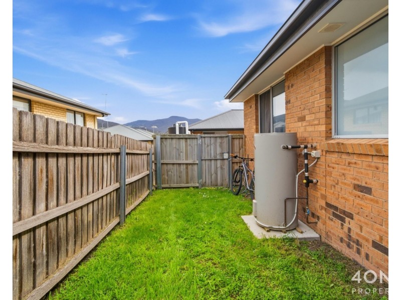 2/28 Elwick Road, Glenorchy TAS 7010