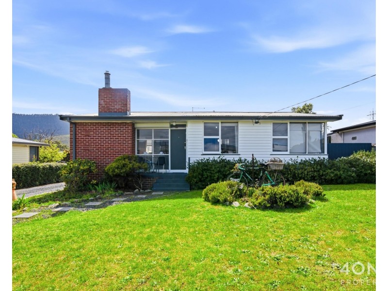 32 Dixon Street, New Norfolk TAS 7140