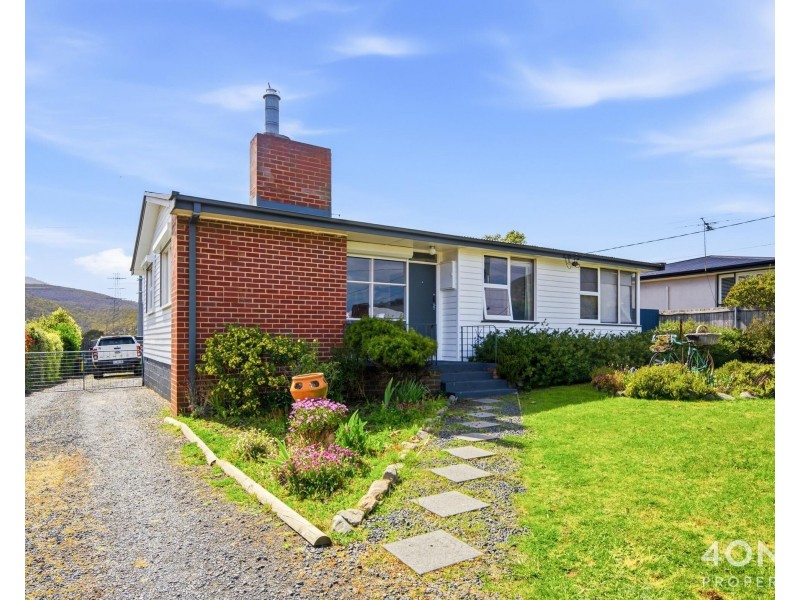 32 Dixon Street, New Norfolk TAS 7140