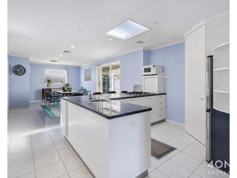 14A Wellington Road, Lindisfarne TAS 7015