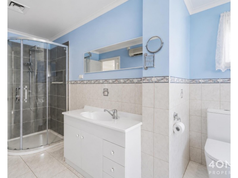14A Wellington Road, Lindisfarne TAS 7015