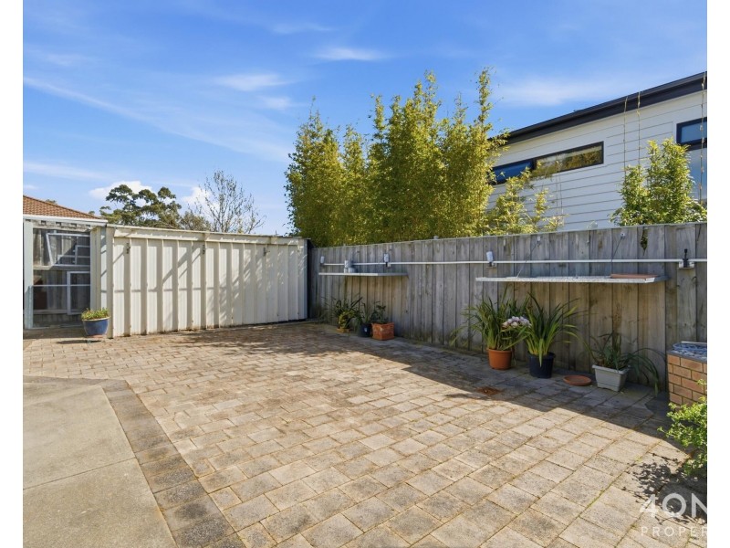 14A Wellington Road, Lindisfarne TAS 7015