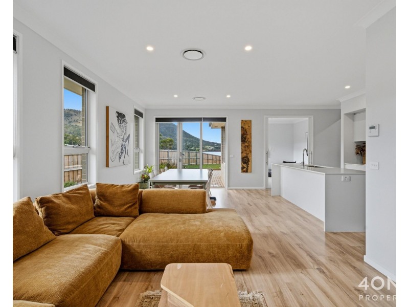 27 Eaves Court, Old Beach TAS 7017