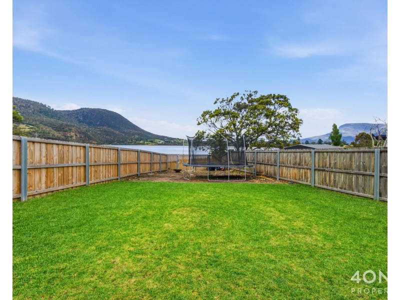 27 Eaves Court, Old Beach TAS 7017