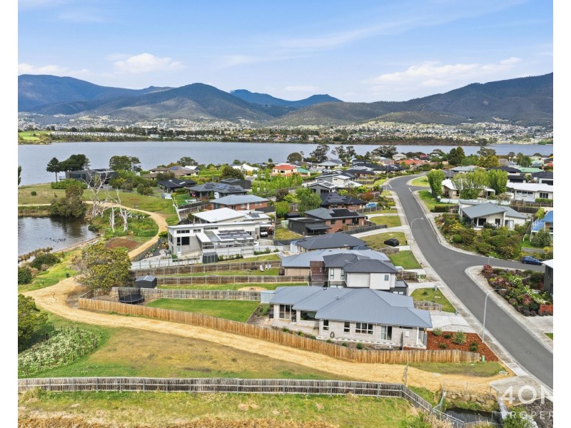 27 Eaves Court, Old Beach TAS 7017