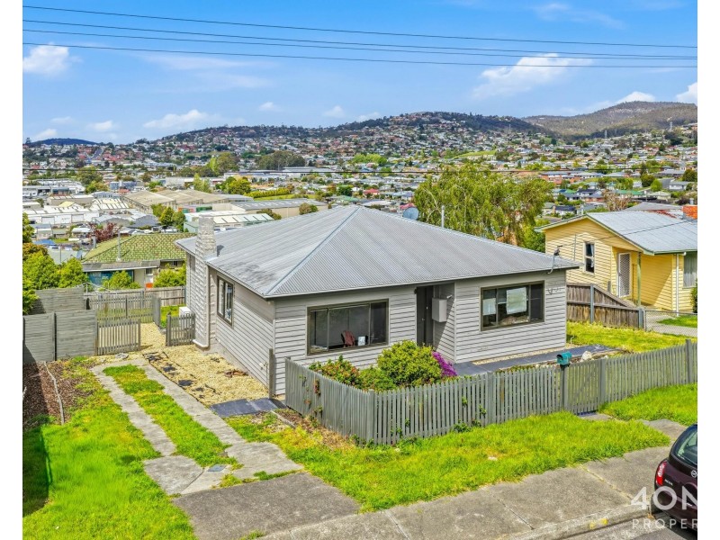 31 Huntley Street, Montrose TAS 7010