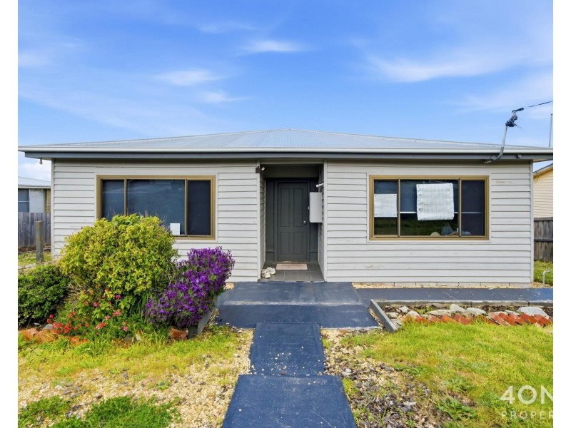 31 Huntley Street, Montrose TAS 7010