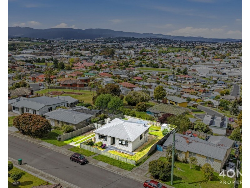 31 Huntley Street, Montrose TAS 7010