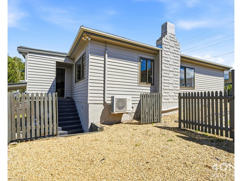 31 Huntley Street, Montrose TAS 7010