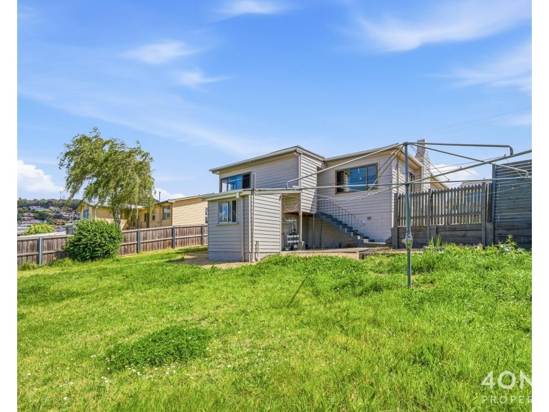 31 Huntley Street, Montrose TAS 7010