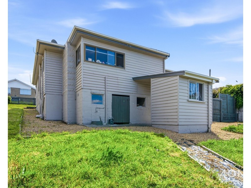 31 Huntley Street, Montrose TAS 7010