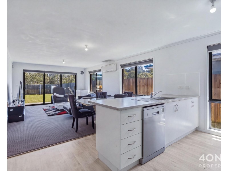 27 Holmfield Avenue, Clarendon Vale TAS 7019