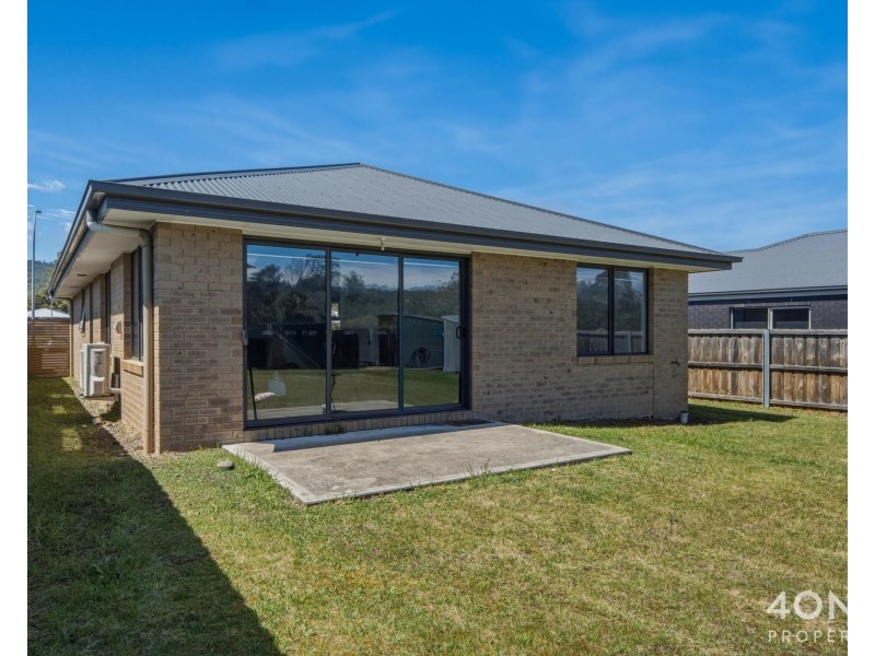 27 Holmfield Avenue, Clarendon Vale TAS 7019
