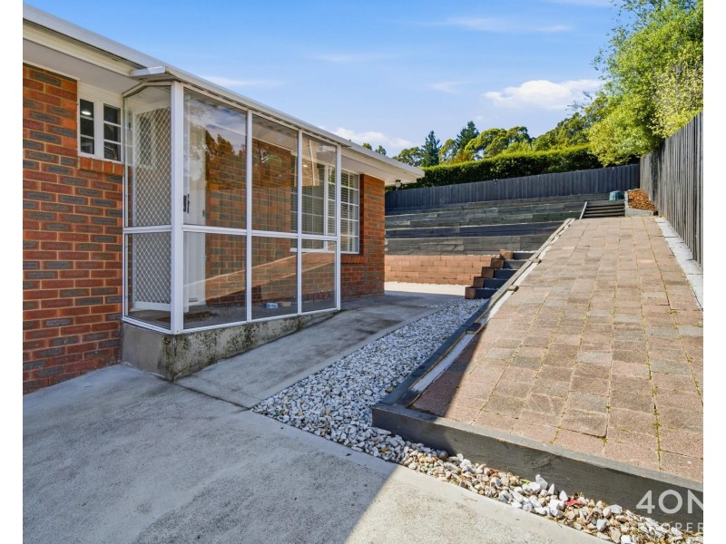 16 Longley Court, Glenorchy TAS 7010
