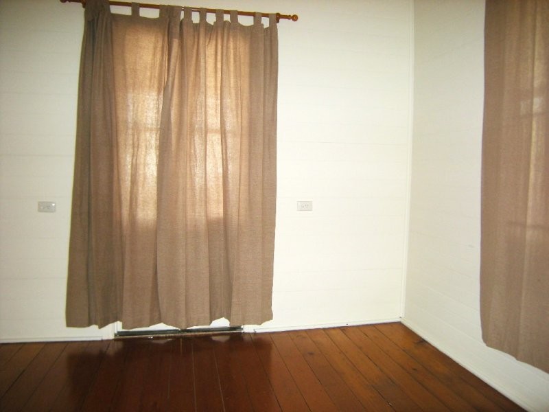 11 Louisa Street, Highgate Hill QLD 4101