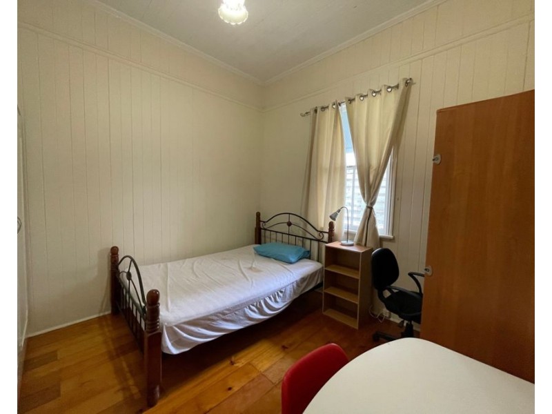 17 Hazelwood Street, Highgate Hill QLD 4101