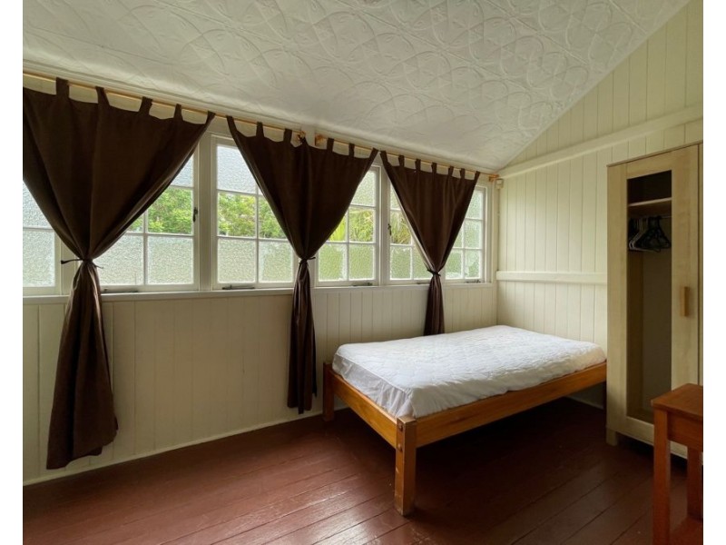 17 Hazelwood Street, Highgate Hill QLD 4101