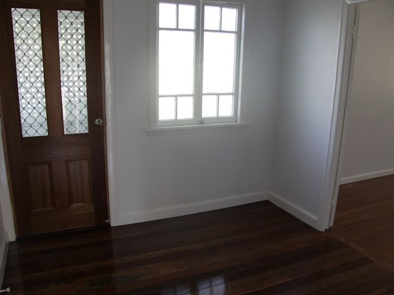 73 Victoria Street, Fairfield QLD 4103