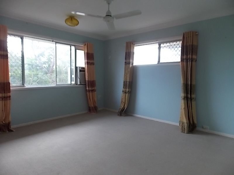 58 Newcastle Street, Fairfield QLD 4103