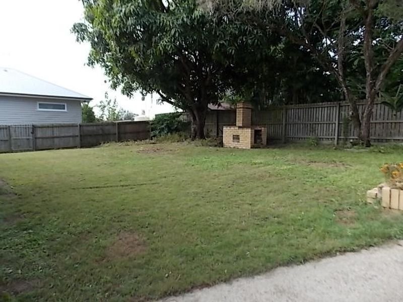 58 Newcastle Street, Fairfield QLD 4103