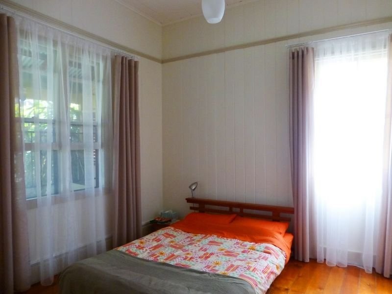 8 Rosebery Street, Highgate Hill QLD 4101