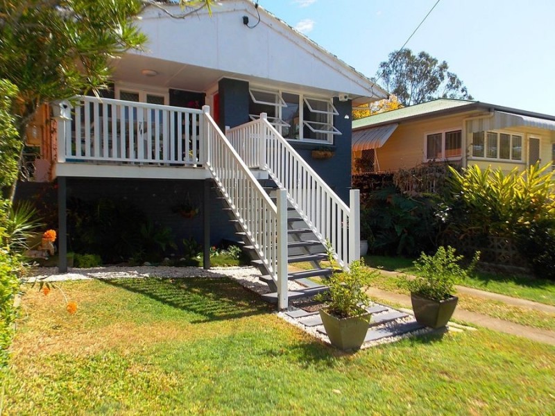 21 Warren Street, St Lucia QLD 4067