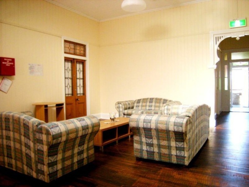 40 Dutton St, Dutton Park QLD 4102