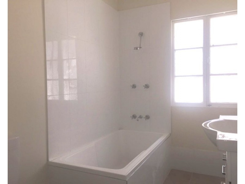 129 Gladstone Road, Highgate Hill QLD 4101