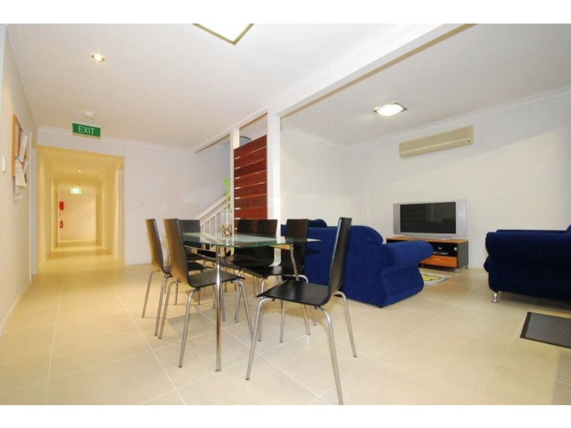 36 Vine St, Greenslopes QLD 4120