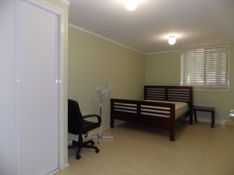 18C School Road, Yeronga QLD 4104