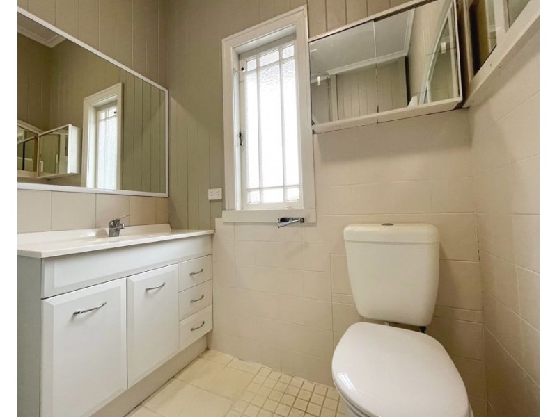 58 Lochaber St, Dutton Park QLD 4102