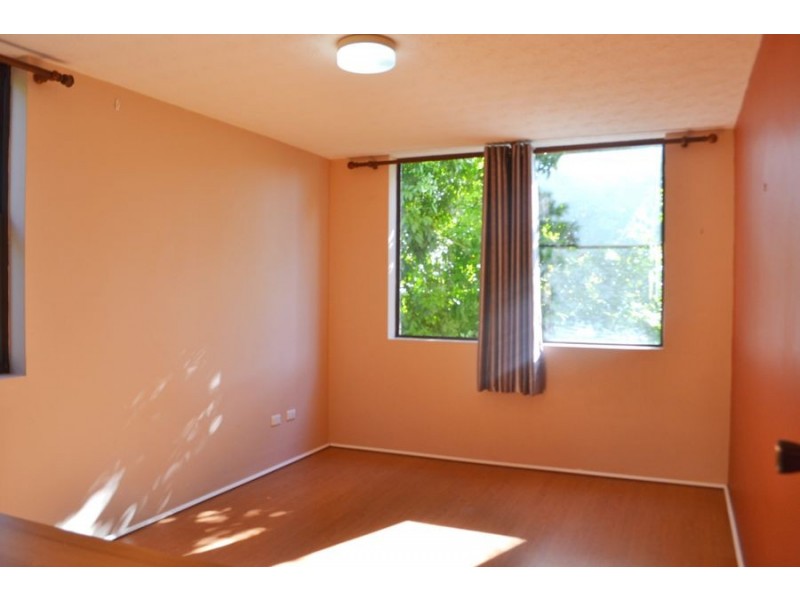 3/151 Central Avenue, Indooroopilly QLD 4068