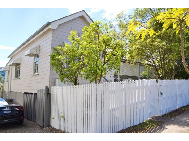 12 Brisbane Street, Annerley QLD 4103