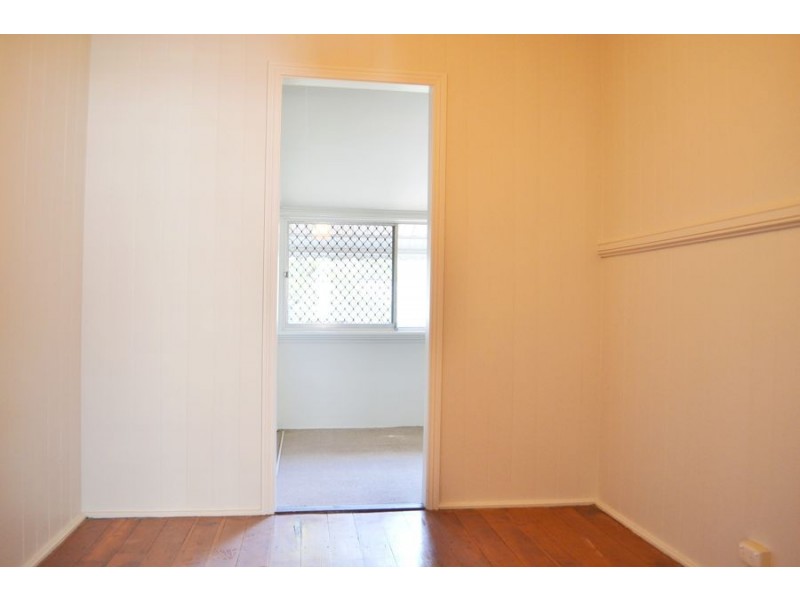 12 Brisbane Street, Annerley QLD 4103