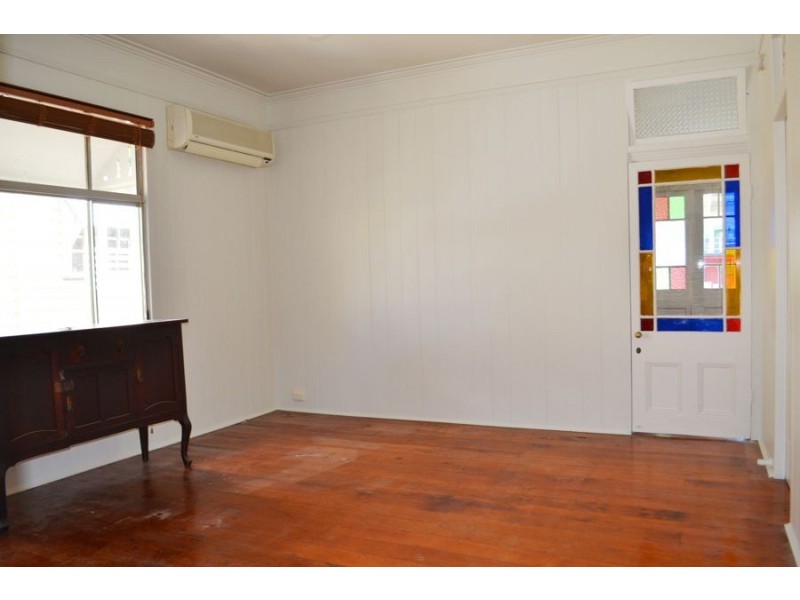 12 Brisbane Street, Annerley QLD 4103