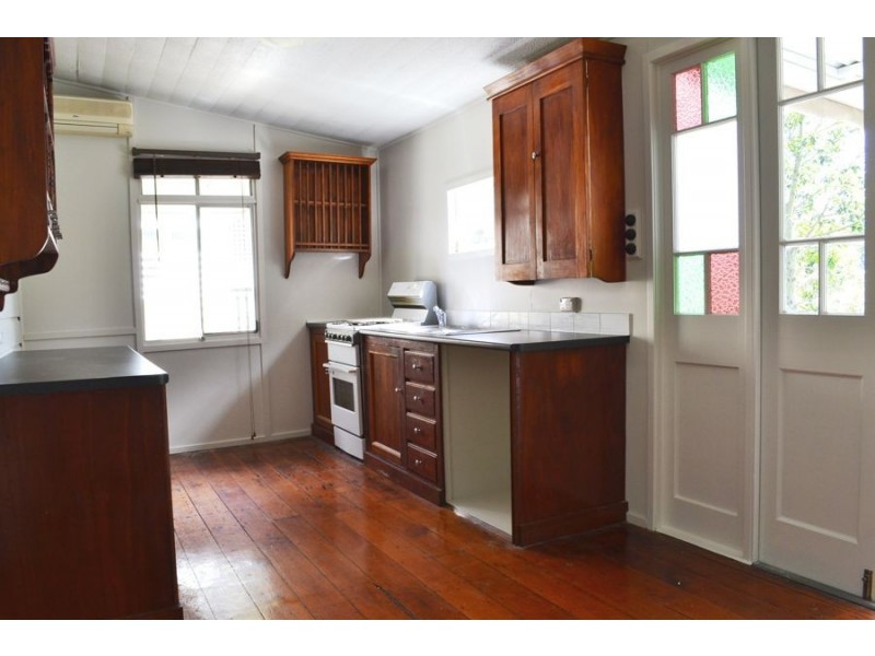 12 Brisbane Street, Annerley QLD 4103