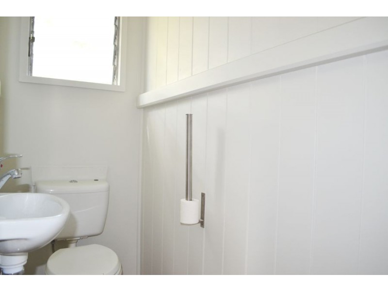 12 Brisbane Street, Annerley QLD 4103