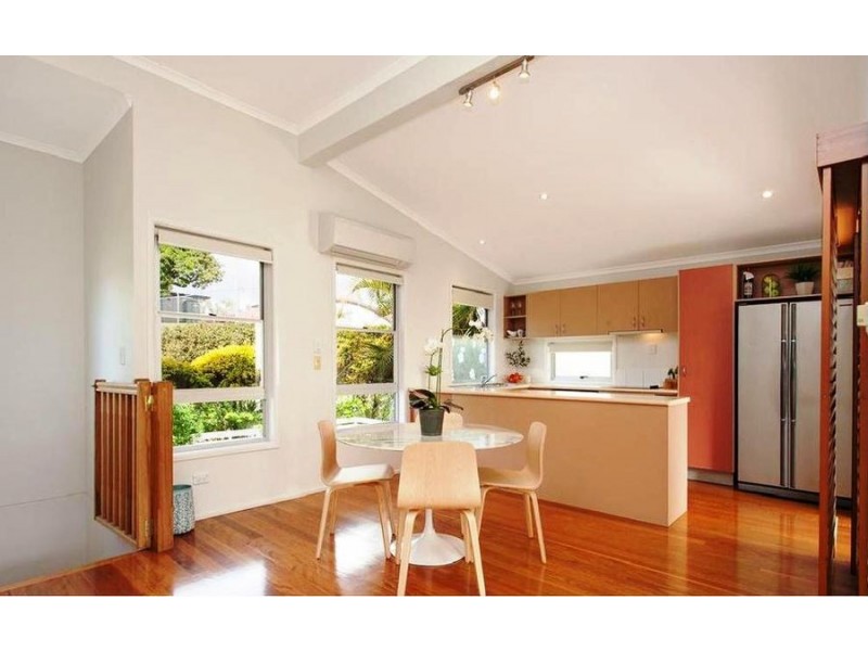 2/21 Hazelwood Street, Highgate Hill QLD 4101