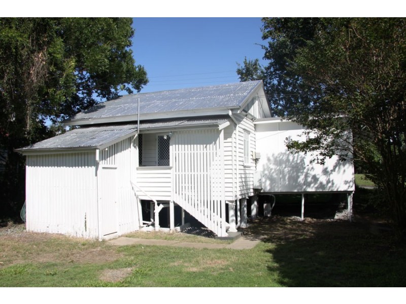 71-73 Victoria Street, Fairfield QLD 4103