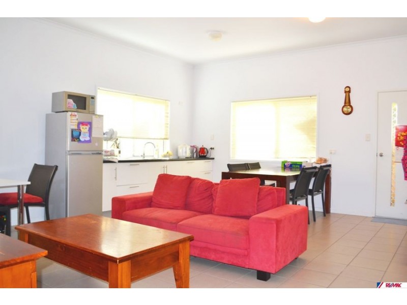 36 Railway Terrace, Dutton Park QLD 4102