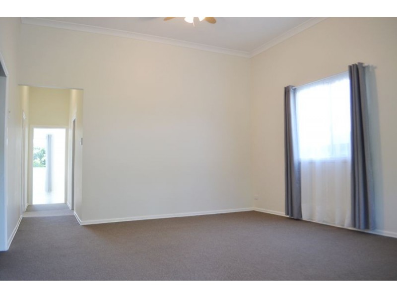 12 Ridge Street, Highgate Hill QLD 4101