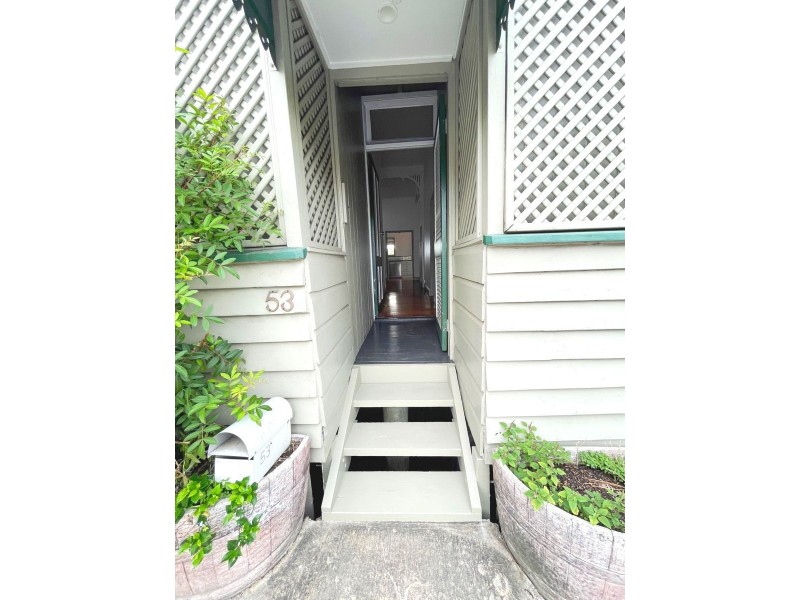 53 Merton Road, Woolloongabba QLD 4102