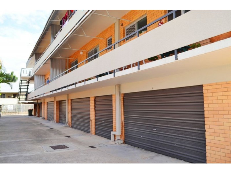 2/6 Mclay Street, Coorparoo QLD 4151