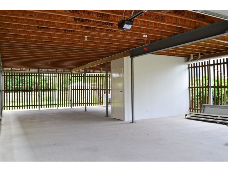 20 Bledisloe Street, Fairfield QLD 4103