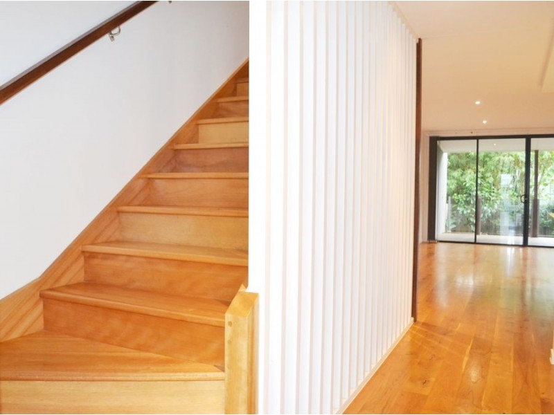 4a Colville Street, Highgate Hill QLD 4101