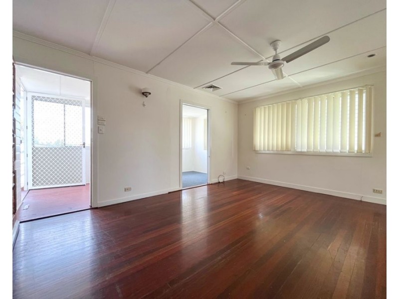 182 Dawson Road, Upper Mount Gravatt QLD 4122